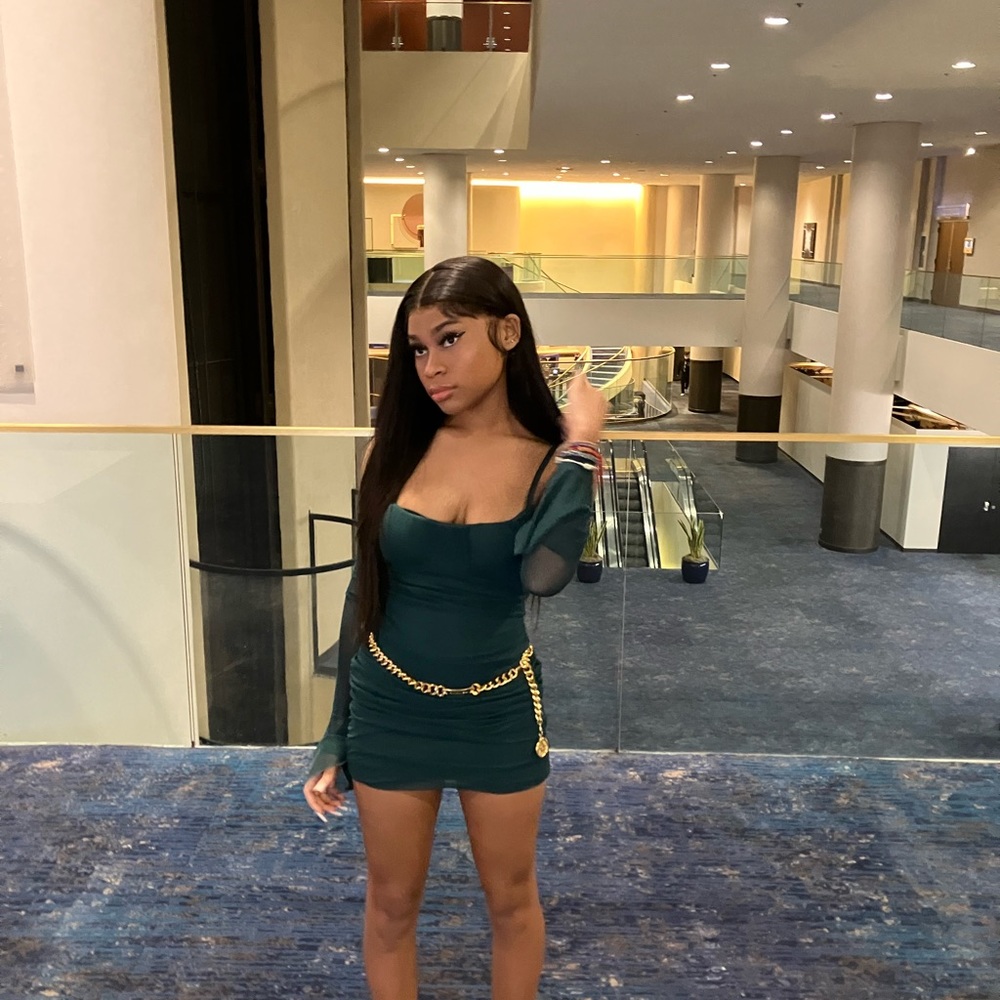 emerald green prettylittlething dress sz:2